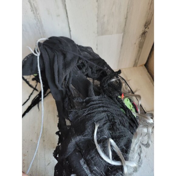 Gemmy AS IS witch green hanging witch Halloween home decor - Picture 12 of 13